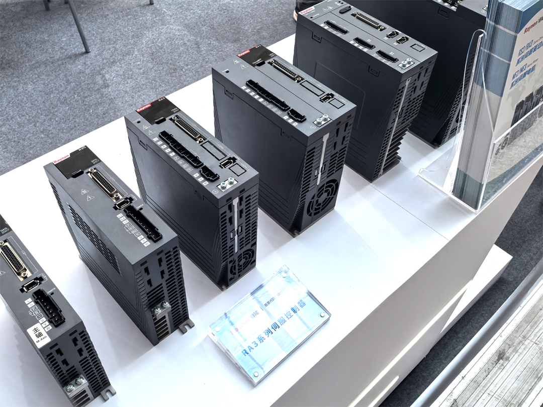 諸暨襪博會精彩回顧 | 睿能以智能科技引領(lǐng)針織產(chǎn)業(yè)新未來(圖7) 諸暨襪博會精彩回顧 | 睿能以智能科技引領(lǐng)針織產(chǎn)業(yè)新未來(圖7)